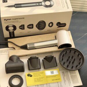 BRAND NEW IN BOX Dyson Supersonic Hair Dryer White/Silver